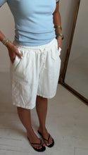 Load image into Gallery viewer, WESLEY SHORTS (WHITE)
