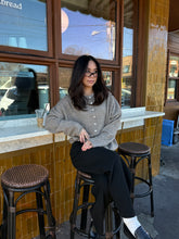 Load image into Gallery viewer, ANDI CARDIGAN (TAUPE)