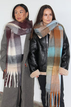 Load image into Gallery viewer, BRECKENRIDGE CHUNKY SCARF